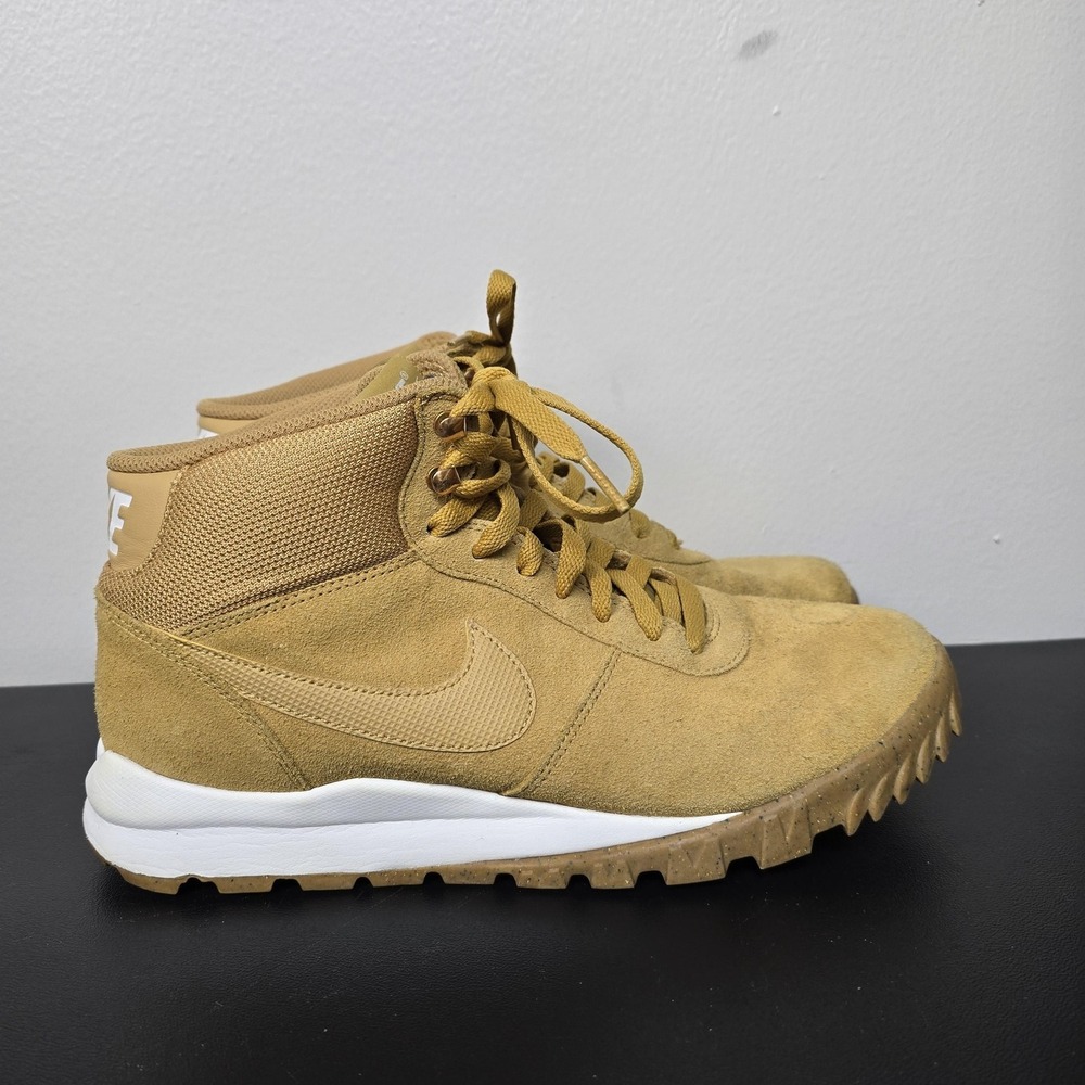 Nike Shoes Mens 9 Brown Hoodland Suede Haystack Trail Hiking Sneakers 654888-727